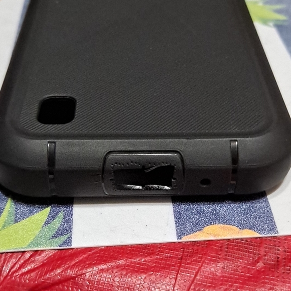 Samsung galaxy A01 16GB W/2 phone cases